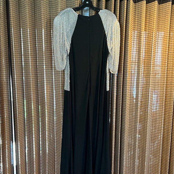 Elegant Black Dress with Silver Accents by Xscape. - Picture 5 of 6